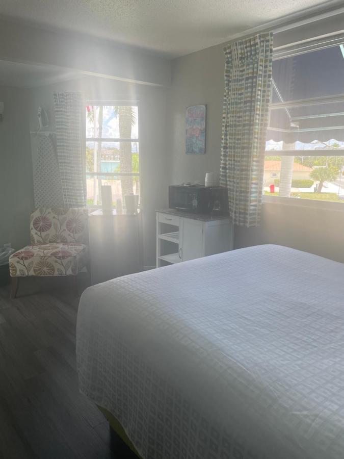 Hideaway Village Fort Myers Beach Extérieur photo